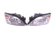 Paar Xenon Frontscheinwerfer