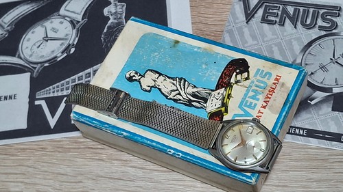 Venus super 33mm date - super,