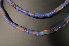 Alte Glasperlen gestreift HS44