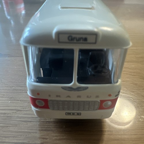 Ikarus 556 bus - bus, 1:72