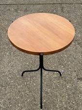 31/1 Garten Tisch / Beistelltisch / Balkontisch / Rund / Teak Holz / Eisen
