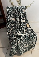 Tk Maxx Well Dressed Home Grün Herbstlich Deko Überwurf Blumen & Tier Decke