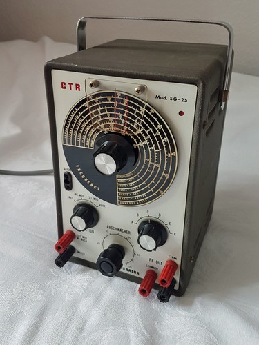 Frequenzgenerator f - frequenzgenerator, (f