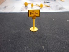 Siku Plastik  Schild Verkehrs- Zeichen V 253 Ortstafel Berlin mit Bundesstrassen