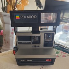 Polaroid 600 Land Camera –