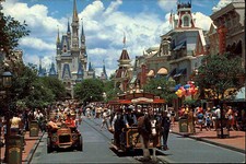 US-Postcard USA Postkarte WALT DISNEY WORLD Magic Kingdom Parade Main Street AK