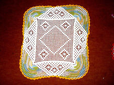 Zierdeckchen 30x30cm gehäkelt Ecken gerundet Handarbeit Ostern Frühling TOP