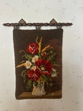 Toller Wandteppich mit Holzstange - Selbstgeknüpft - Junghans Wolle