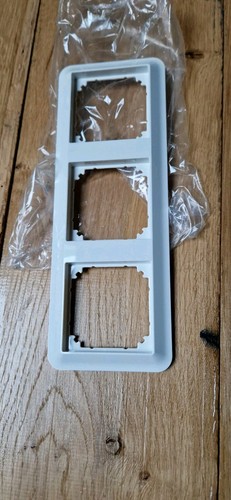 Merten 388319 fach - 3,