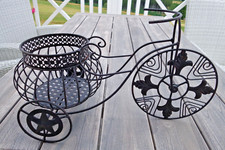 Landhaus Blumenkorb Dreirad