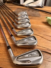 Titleist T100 Eisensatz, 4-PW TOUR -Schaft Stiff sehr gut erhalte 