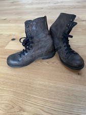 Sehr coole Stiefelette im