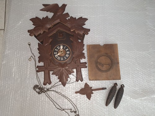 ältere kuckucksuhr aus - Ältere, holz