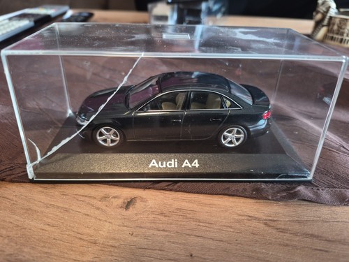 Modellauto audi schwarz - modellauto, a4