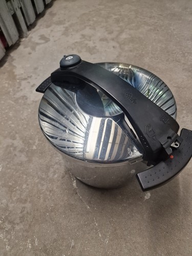 Fissler schnellkochtopf 10l - schnellkochtopf,