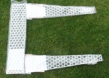 Fensterschutz Katzen Kippfenster Schutzgitter Bienenwaben ausziehbar + Spielzeug