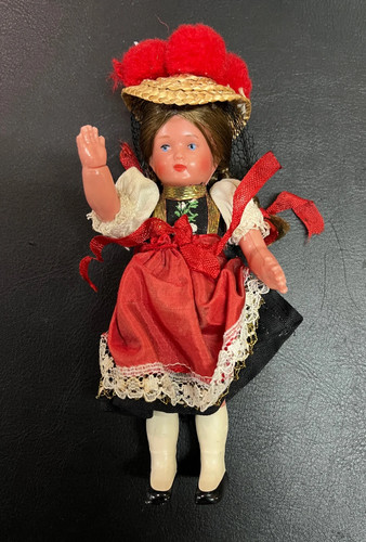 Trachtenpuppe kunststoff puppe - trachtenpuppe,