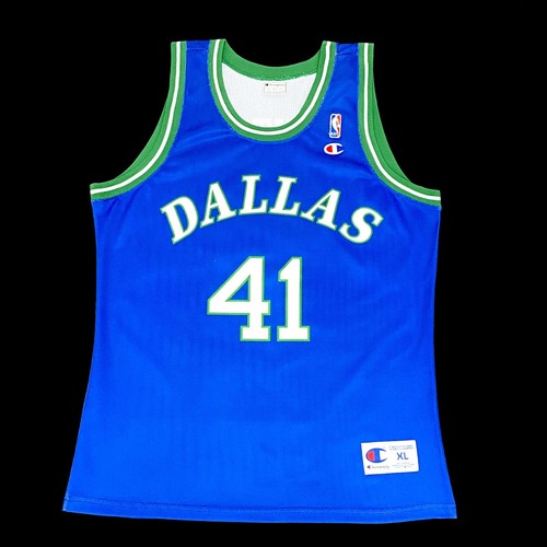 Champion rookie dirk nowitzki - rookie,