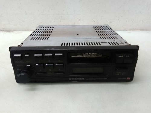 Audi 1990 radio - 90, b3
