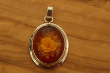 Bernstein Anhänger mit Gravur