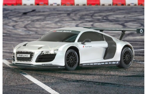 Audi lms 24 silber - r8,