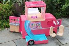 MATTEL BARBIE FAHRZEUG ABENTEUER DREAM CAMPER WOHNMOBIL POOL RUTSCHE BAD TERRASS