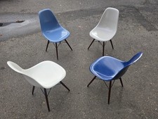 4x Herman Miller Eames Fiberglass Chairs DSW Stühle – Dowel Leg Base  Vintage