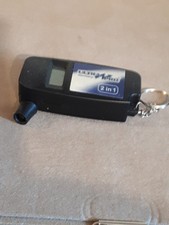 Luftdruckmesser und Reifenmesser als Schlüsselanhänger