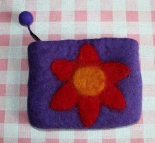 Geldbörse, Federtasche