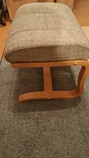 Fußhocker gepolstert, Gestell Holz, Auflage neigungsverstellbar
