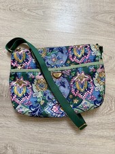 Oilily Umhängetasche Crossbody Tasche mit tollem Muster in Smaragdgrün / Bunt