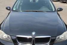 BMW 320i Farbe Black Sapphire 475 E90 / E91/ Motorhaube ohne Anbauteile