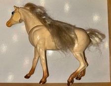 Mattel Barbie Pferd Knabber