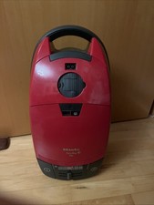 miele staubsauger Typ HS 05 Farbe Rot Cat & Dog Plus 1600 Watt Grundgerät