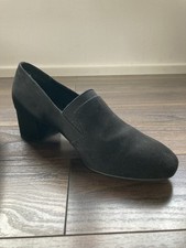 Schwarzer trotteur - schwarzer,