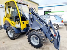 Eurotrac W12 Kabine Hoflader