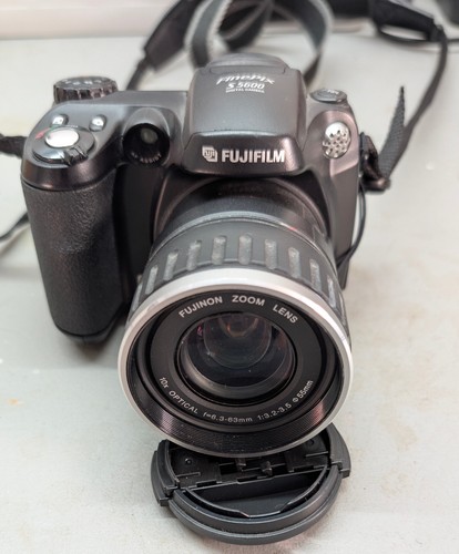Fujifilm finepix s5600 - fujifilm,