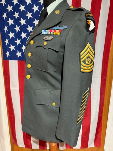 Komplette original uniform - komplette,