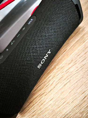 Sony ult field - sony, 1