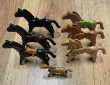 6 alte  Playmobil Pferde mit
