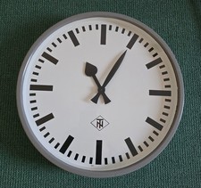 Grosse, stabile Nebenuhr, TN