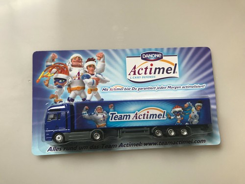 Werbelkw werbetruck team - werbelkw, /