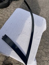 Zierleisten hinten rechts –