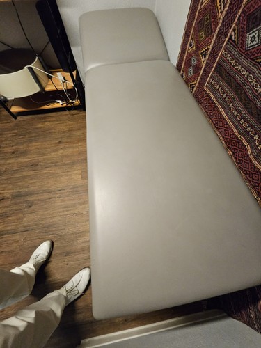 Untersuchung massageliege - untersuchung-,,
