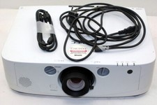 *Nec NP-PA550W+Objektiv*Beamer