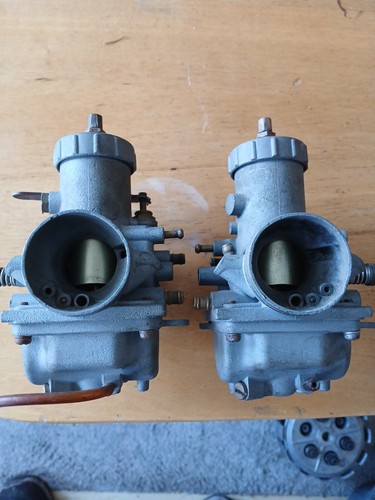 Suzuki gt250 carburators - ,