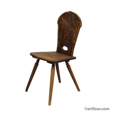 Ein bayrischer Brettstuhl aus Holz geschnitzt ca. 1900
