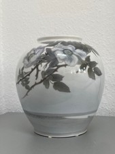 Breite runde Vase von Royal