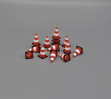 15 Pylonen / Leitkegel /