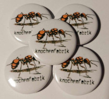1x Knochenfabrik Button Punk Deutschpunk Punkrock Punx Funpunk
